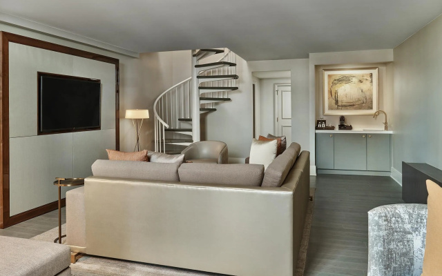 Double Loft Suite