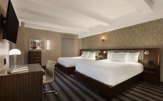 Connecting Quadruple room