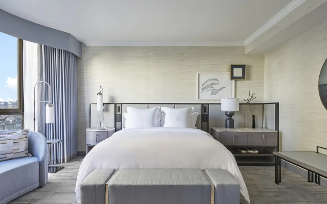 1 Bedroom Beverly Accessible Double Suite