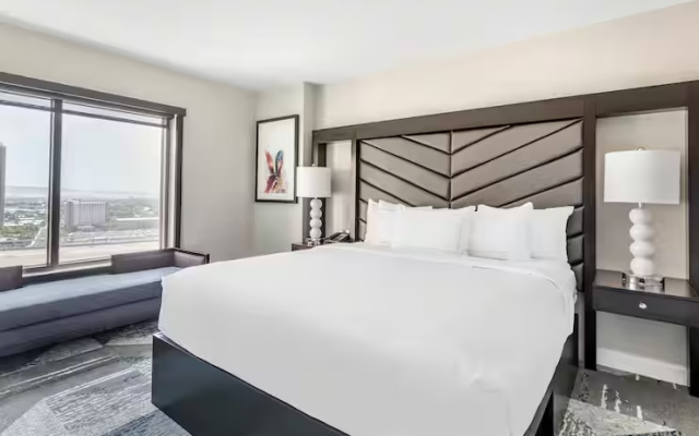 1 Bedroom Accessible Double Suite