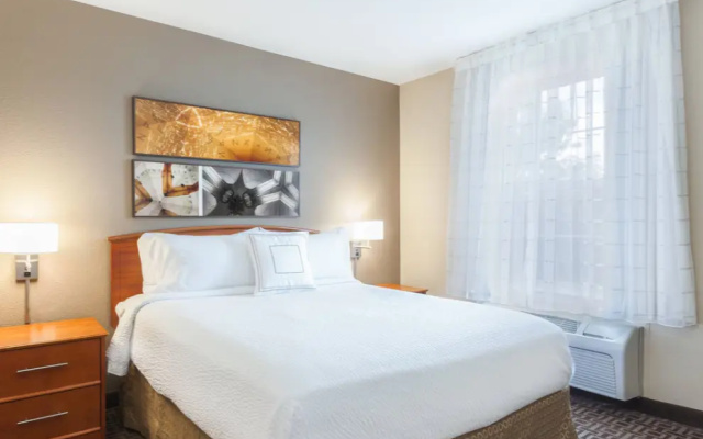 2 Bedrooms Suite