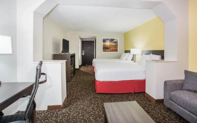 Quadruple Suite