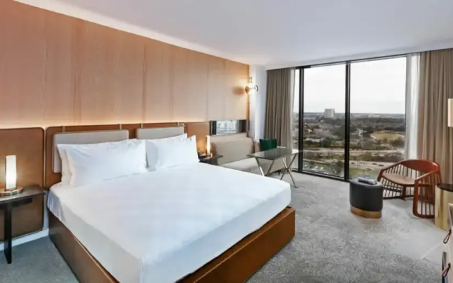 Accessible Double Suite