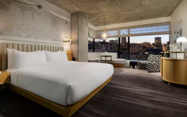 Corner Skyline Double room