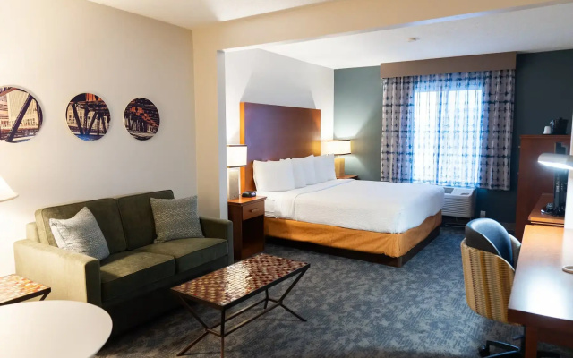 Deluxe Double Suite