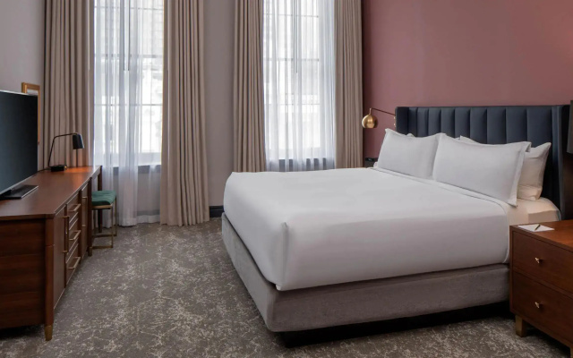 Editor's Double Suite