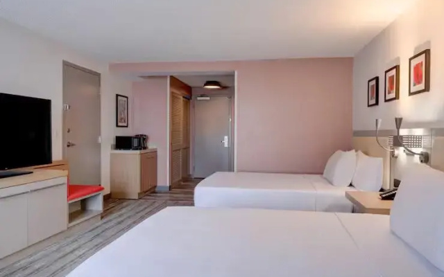 Accessible Quadruple room