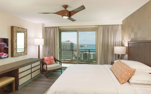 3 Bedrooms Penthouse Suite with ocean view