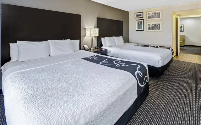 Mobility Accessible with Bathtub room