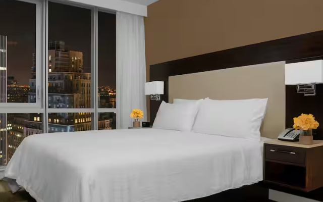 Double room with city view