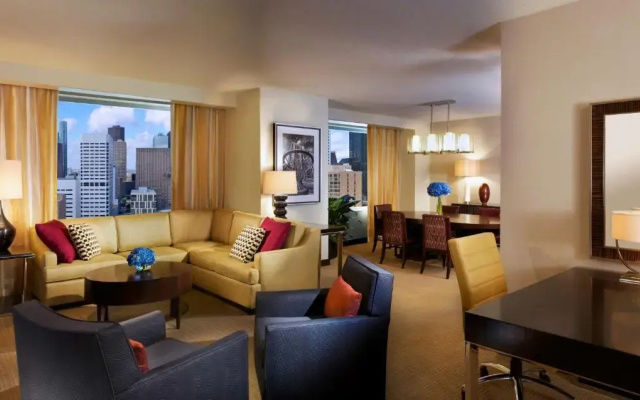 1 Bedroom Standard Suite