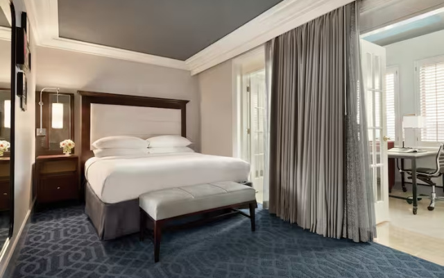 Skylight Double Suite