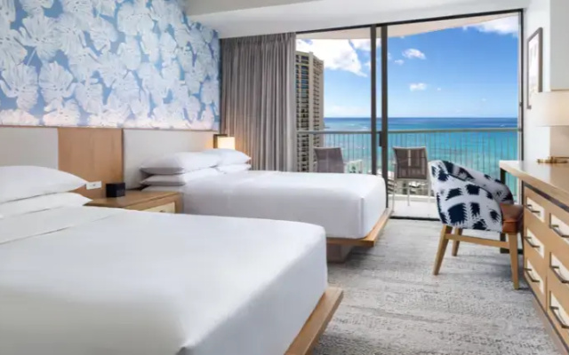 Renovated High Ainahau Tower Twin room with ocean view