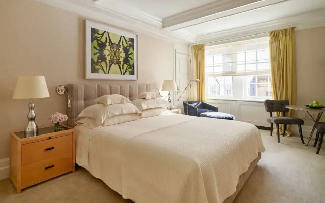 Seventy-Seven Double Junior Suite