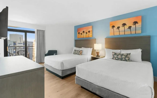 1 Bedroom South Tower Deluxe Condo with partial ocean view