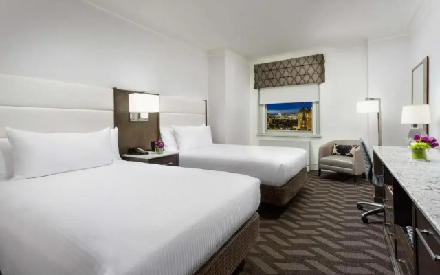 Mobility/Hearing Accessible with Tub Quadruple room