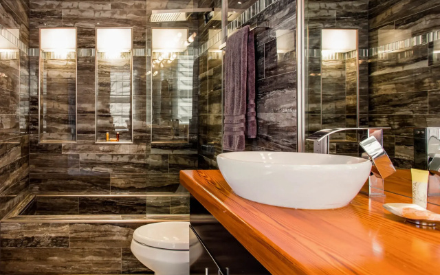 4 Bedrooms No. 3302 Suite