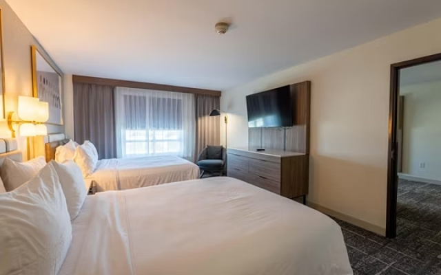 2 Bedrooms Suite