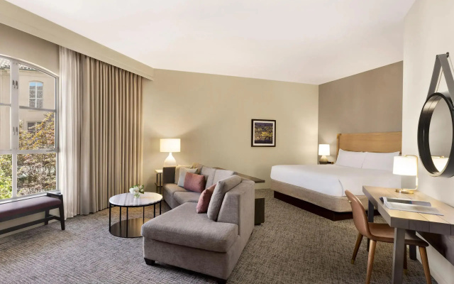 Premier room