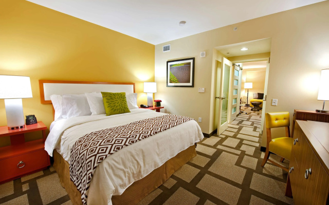 2 Rooms Corner Double Suite