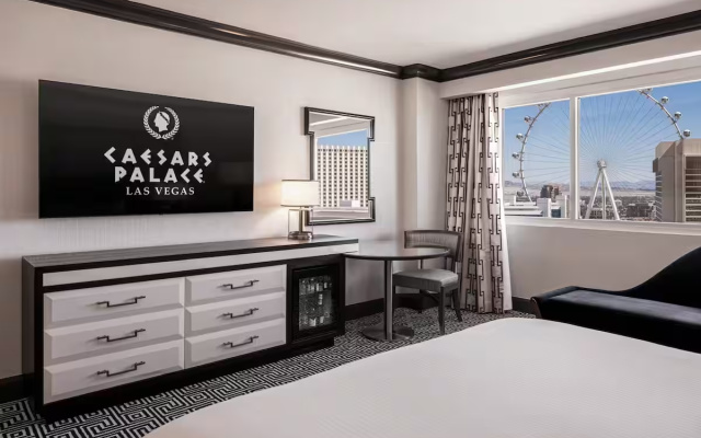 Colosseum Double room Strip View
