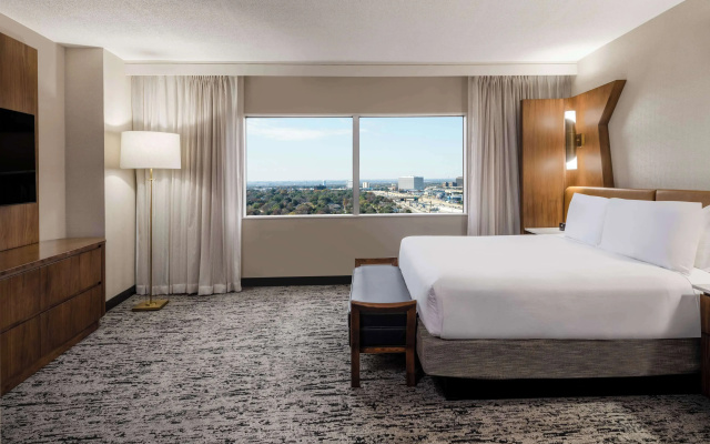 High floor room with city view
