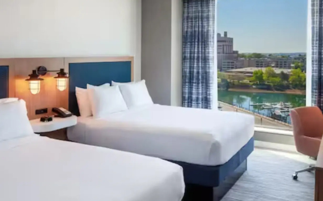 Twin Guest room with water view