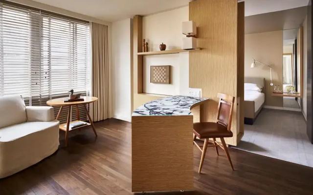 Georgetown Suite