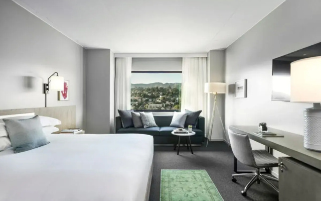 Hollywood Sign View Double room