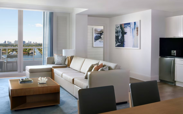 2 Bedrooms Residential Intracoastal Suite