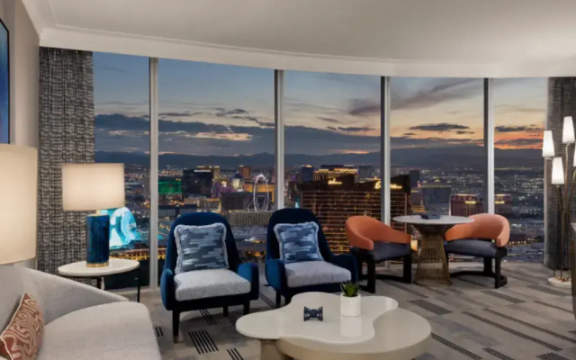 Noble Suite