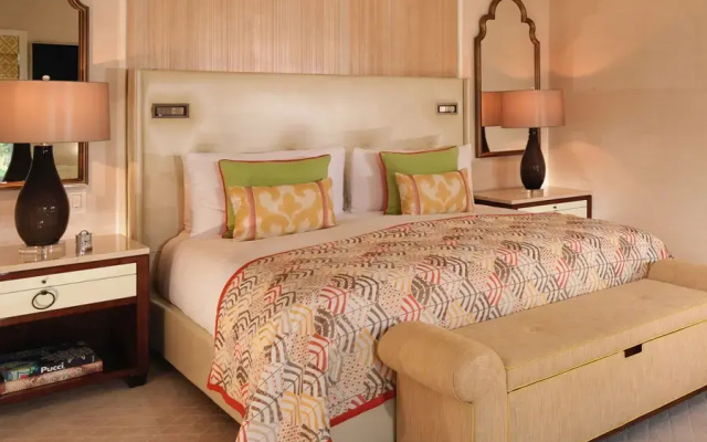 Rodeo Double Suite