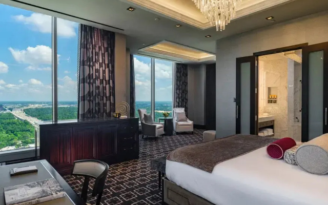 2 Bedrooms 32 Suite