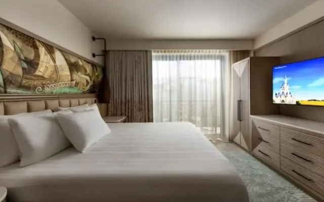 1 Bedroom Tower Villa with theme park view