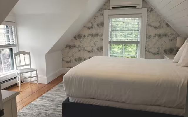 Classic Boscobel Double Suite