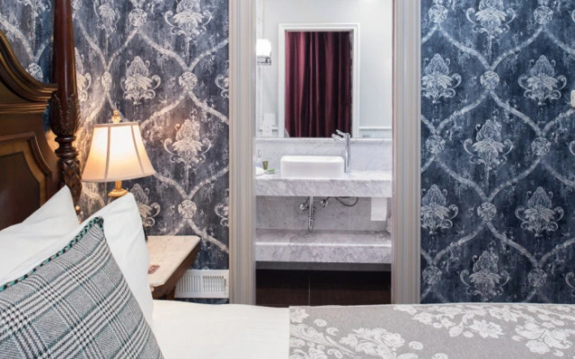 Petite Double room
