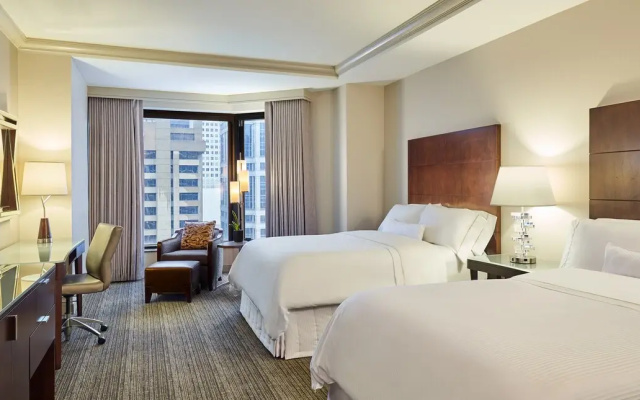 Deluxe Quadruple Club room with river view