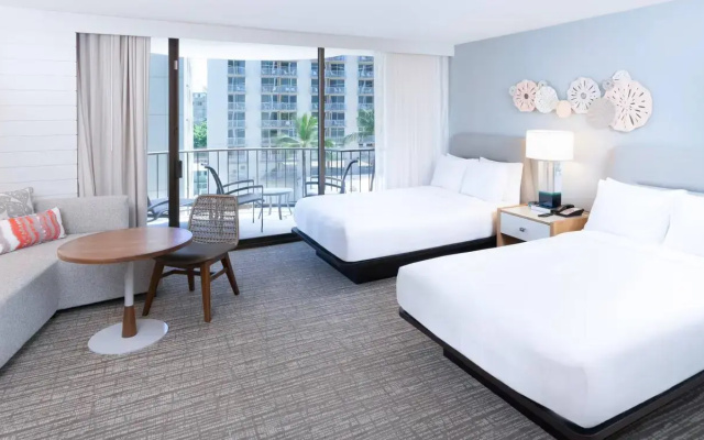 Kealohilani Twin room with balcony and with ocean view