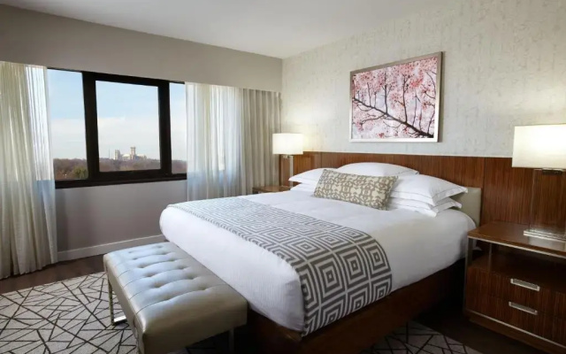 1 Bedroom Plus Double Suite