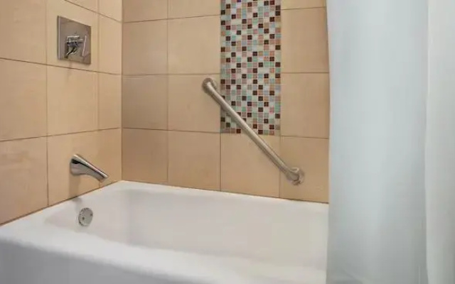 2 Bedrooms Villa