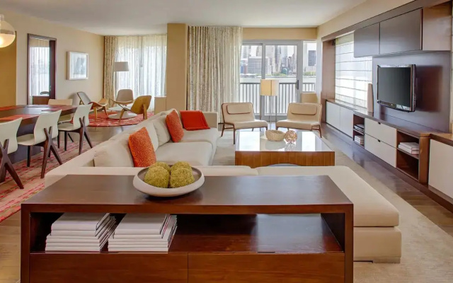 Empire Suite