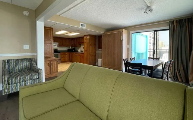 1 Bedroom Penthouse Oceanfront
