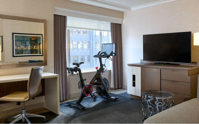 Peloton Workout Double Studio Suite