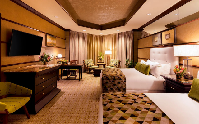 Falling Rock Luxury room