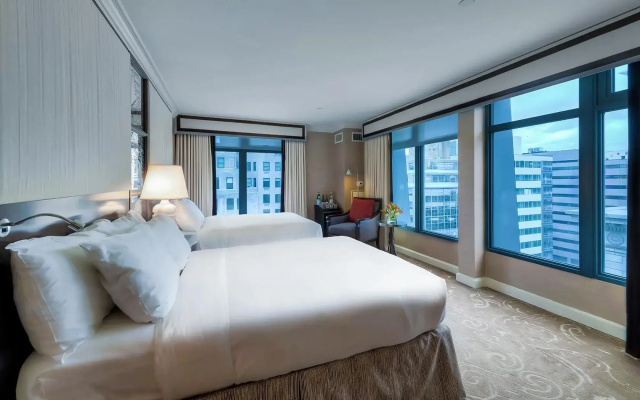 Twin room with park view