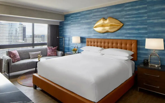 Vice Presidential Club Lounge Access Double Suite