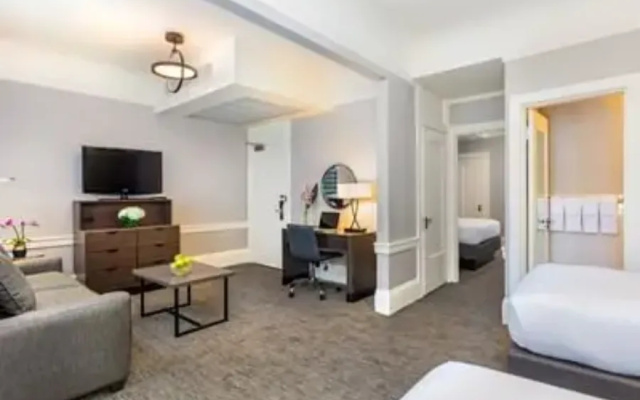 Family Double Suite