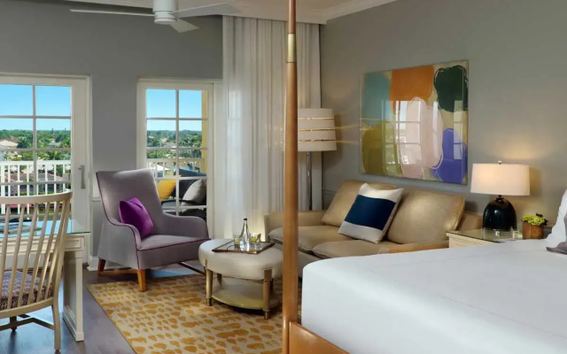 Quadruple Junior Suite with bay view
