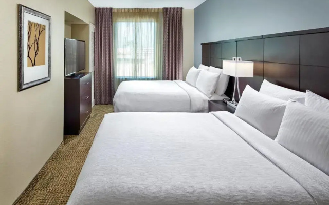 2 Bedrooms Sextuple Suite
