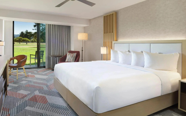 Golf Course View with Patio Double room